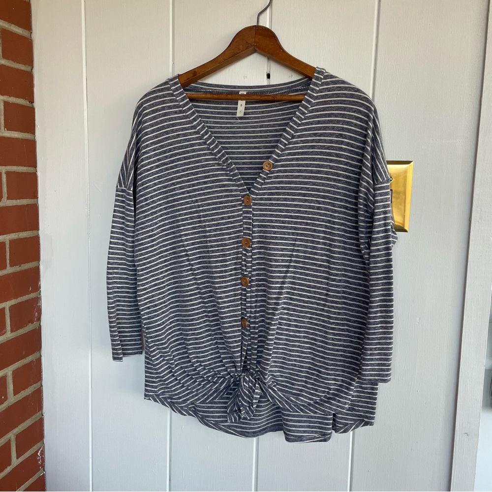 ⭐️ MTS Blue & White Striped Knotted Shirt Size Small